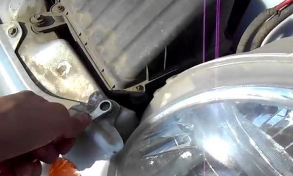 Демонтаж переднего бампера Daewoo Matiz